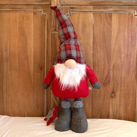 Large Plush Plaid Gnome Holding Star With Extendable Telescope Legs Decoration - Picture 3 of 12